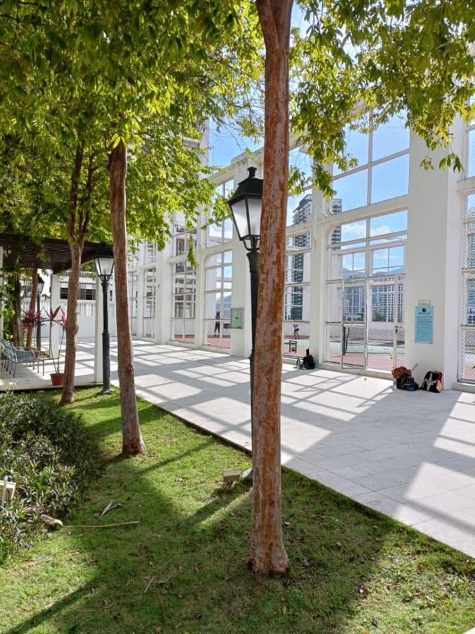 Straits Quay Marina Suites Penang By Aurorahomes Bagan Jermal 외부 사진