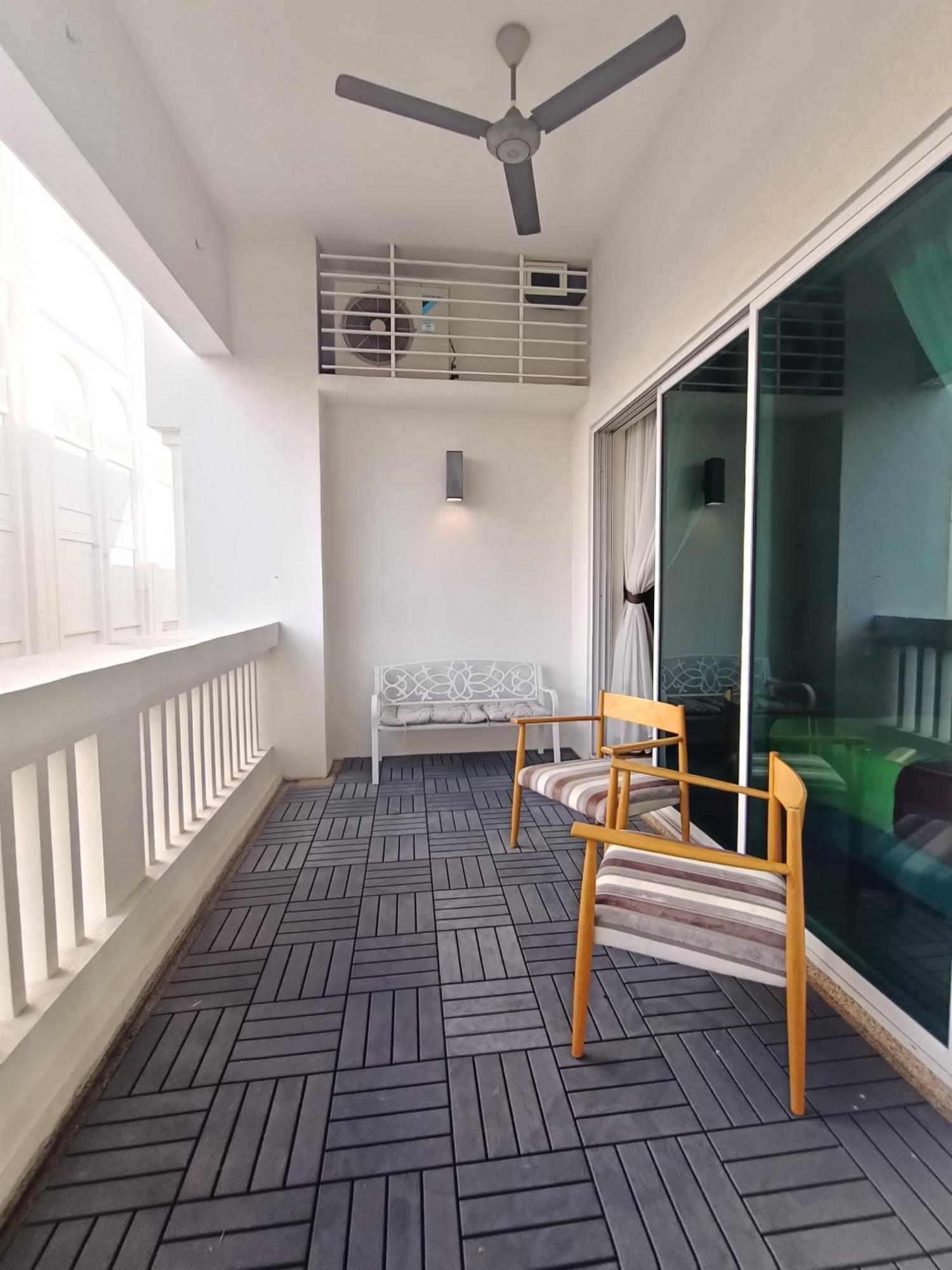Straits Quay Marina Suites Penang By Aurorahomes Bagan Jermal 외부 사진