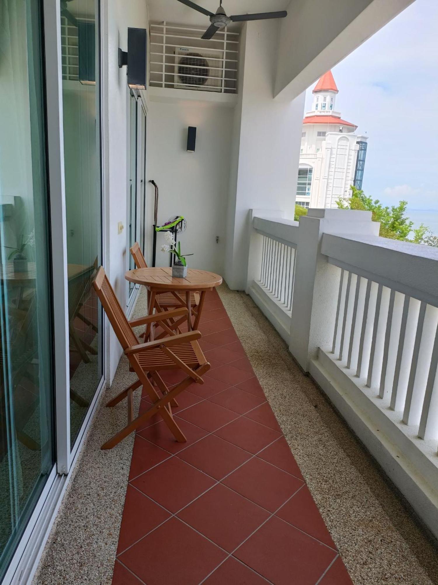 Straits Quay Marina Suites Penang By Aurorahomes Bagan Jermal 외부 사진