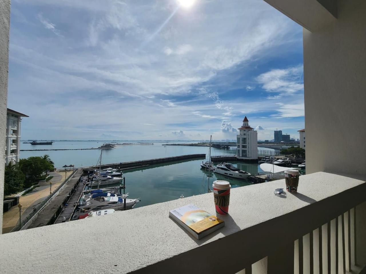 Straits Quay Marina Suites Penang By Aurorahomes Bagan Jermal 외부 사진